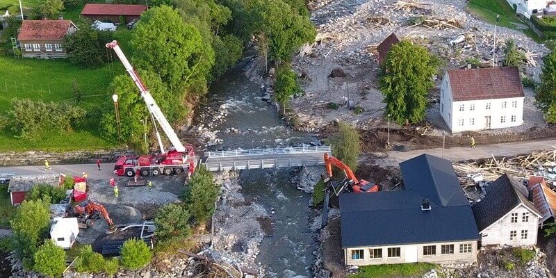 Flut- und Behelfsbrücken verfügbar.